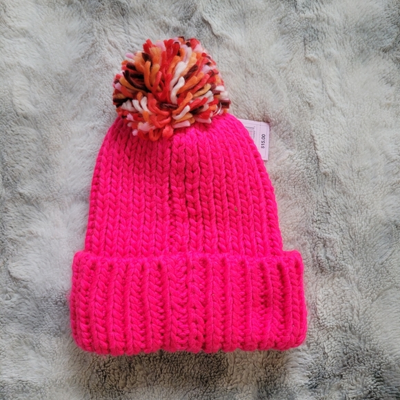 🆕️Wild Fable Women's Cable Knit Winter Hat - Picture 3 of 4